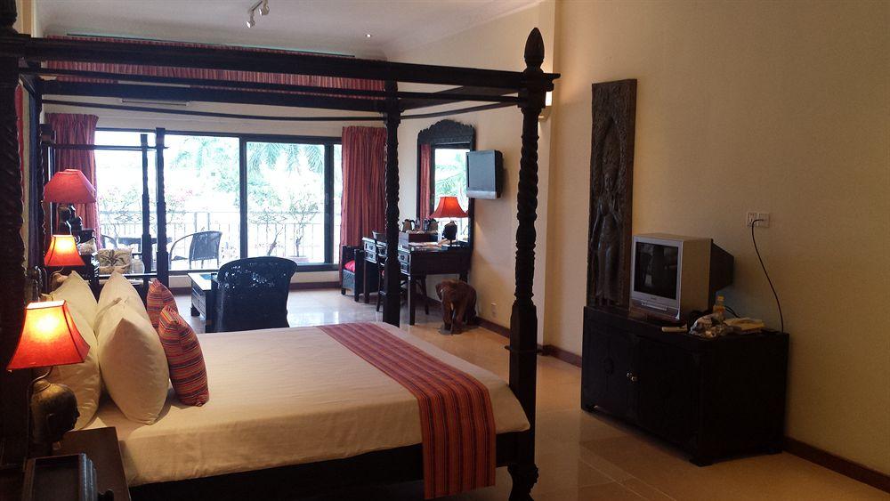 Bougainvillier Hotel Phnom Penh Ngoại thất bức ảnh