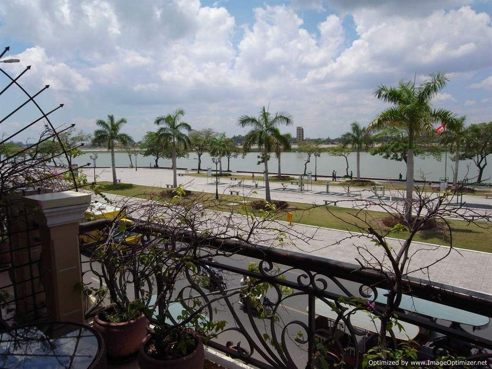 Bougainvillier Hotel Phnom Penh Ngoại thất bức ảnh