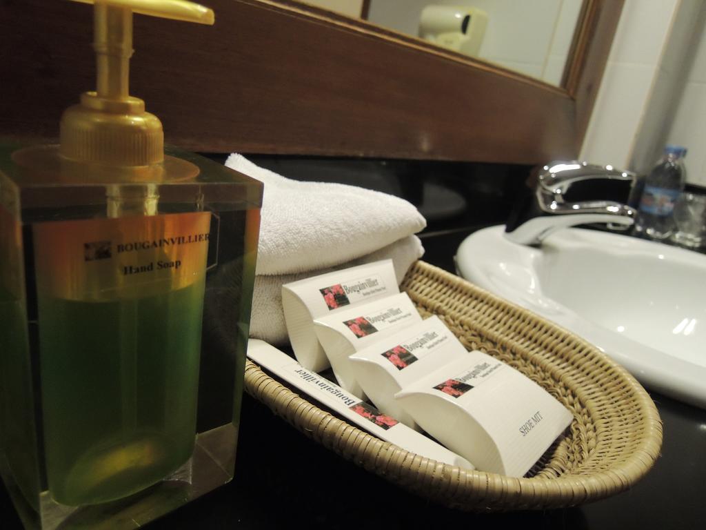Bougainvillier Hotel Phnom Penh Ngoại thất bức ảnh