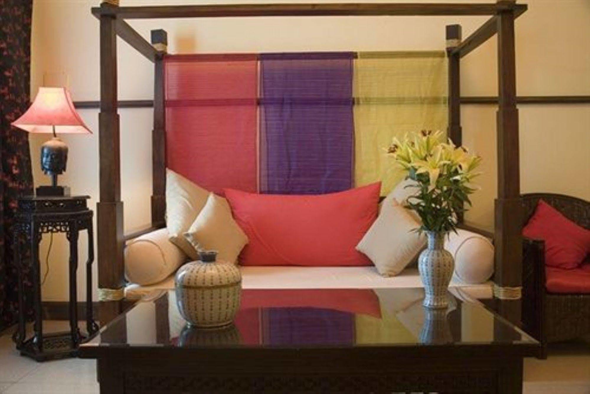 Bougainvillier Hotel Phnom Penh Ngoại thất bức ảnh